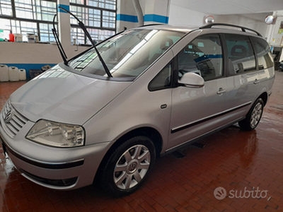 Volkswagen Sharan 1 serie