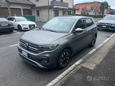 Volkswagen t-cross-2019/1.0benz.-14300 euro