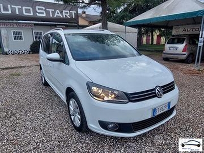 VOLKSWAGEN - Touran - Business 1.4 Highline