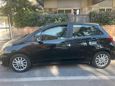 Yaris active 5 porte 2015