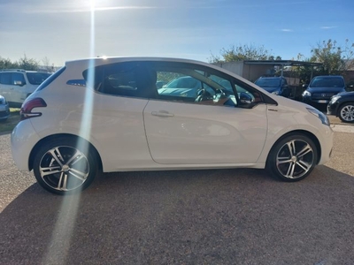 2017 PEUGEOT 208