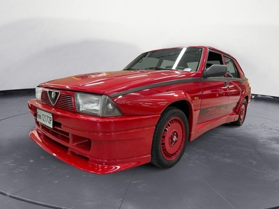 Alfa Romeo 75 1.8i turbo Evoluzione usato