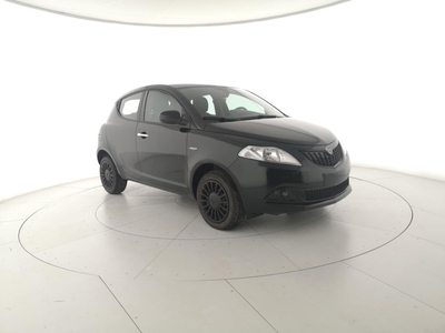 Lancia Ypsilon 1.0 FireFly 5 porte S&S Hybrid Ecochic Silver nuovo