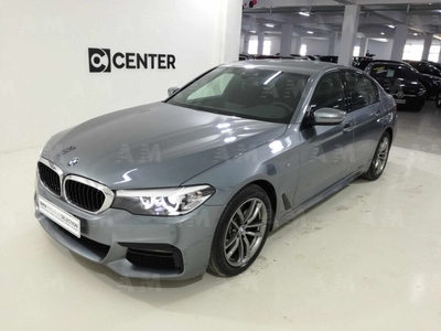 BMW Serie 5 518d Msport del 2020 usata a Salerno