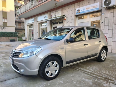 Dacia Sandero 1.2 16V GPL