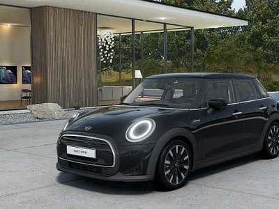 MINI Cooper 5 Porte 5 Porte Premium Package Camden Edition da Test Grifo Caravan