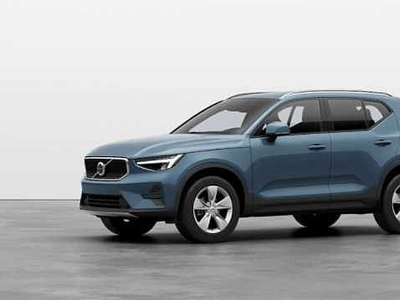 Volvo XC40 Micro Hybrid T2 automatico Core da Test Grifo Caravan