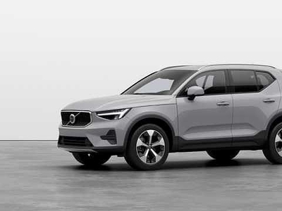 Volvo XC40 Mild Hybrid B3 automatico Core da Test Grifo Caravan