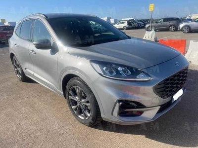 Ford Kuga 1.5 EcoBlue 120 CV 2WD ST-Line del 2021 usata a Bracciano