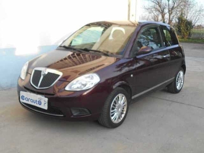 Lancia Ypsilon 2ª serie 1.4 Passion x Neopatent da CarAuto sas