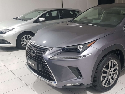 Lexus NX 300 h 145 kW