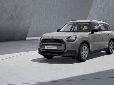 MINI One Countryman Essential da Test Grifo Caravan