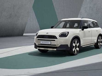 MINI One Countryman Favoured da Test Grifo Caravan