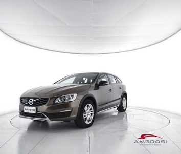 VOLVO V60 Cross Country D3 Summun