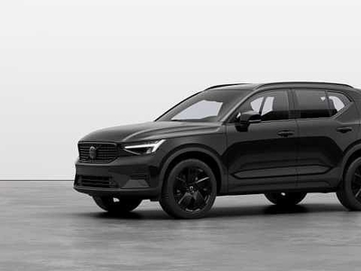 Volvo XC40 B3 Mild hybrid Benzina Plus Black Edition da Test Grifo Caravan