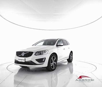 Volvo XC60 D3 Geartronic R-Design da Test Grifo Caravan