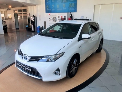 2014 TOYOTA Auris