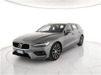 Volvo V60 B4 Geartronic Momentum Business Pro del 2021 usata a Roma