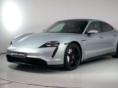 2020 PORSCHE Taycan