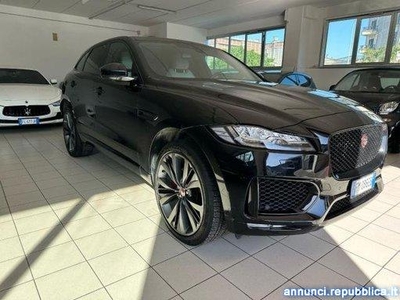 JAGUAR - F-Pace - 3.0d V6 300 CV AWD aut. R-Sport