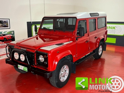 LAND ROVER Defender 110 2.5 Td5 cat S.W. Usata