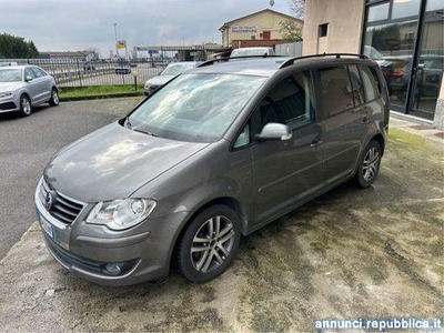 Volkswagen Touran 1.9 TDI 105CV DPF Highline BMT Rodengo Saiano