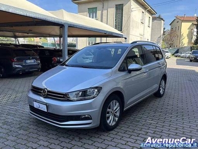 Volkswagen Touran Comfortline dsg 7 POSTI CARPLAY ANTICOLLISIONE Monza