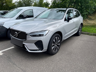 VOLVO Xc60 B4 Diesel Plus Dark Pano H&k Surround View Led