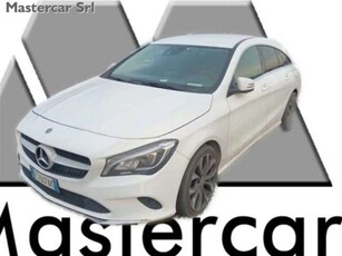 Mercedes-Benz CLA Shooting Brake 220 d Automatic Sport usato