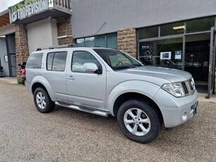 NISSAN Pathfinder 2.5 dCi LE Diesel