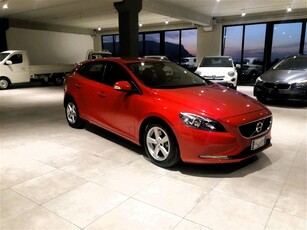 Volvo V40 D2 Geartronic Business Plus usato