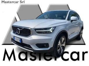 Volvo XC40 T2 Momentum N1 usato