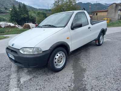 Usato 2001 Fiat Strada Diesel (6.500 €)