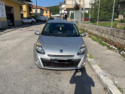 Usato 2009 Renault Clio 1.1 Benzin 75 CV (5.000 €)