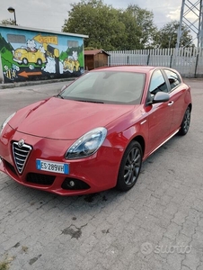 Usato 2013 Alfa Romeo Giulietta 1.4 Benzin 120 CV (13.900 €)