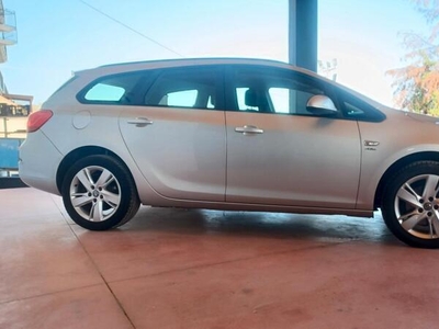Usato 2013 Opel Astra 1.7 Diesel 131 CV (7.200 €)