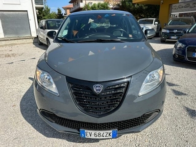 Usato 2014 Lancia Ypsilon 0.9 CNG_Hybrid 85 CV (7.900 €)