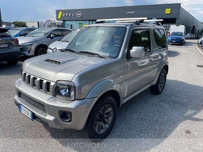 Usato 2015 Suzuki Jimny 1.3 Benzin 86 CV (17.500 €)