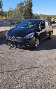 Usato 2018 Renault Clio IV 0.9 Diesel 90 CV (13.800 €)