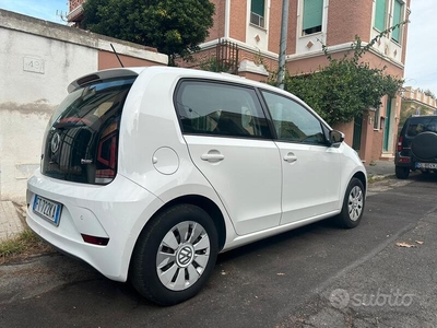 Usato 2018 VW up! 1.0 Benzin 60 CV (9.790 €)