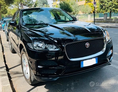 Jaguar F pace