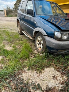 Nissan terrano 2.7