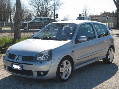 Renault Clio 2.0 16V