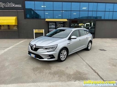 Renault Megane Sporter Blue dCi 115 CV edc Automatica Cremosano