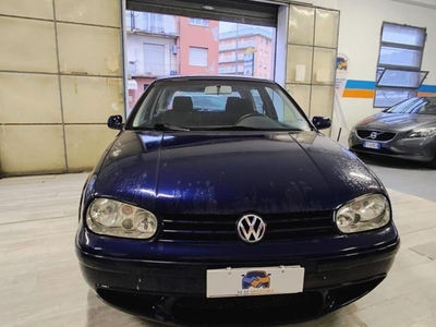 VOLKSWAGEN Golf 4ª serie