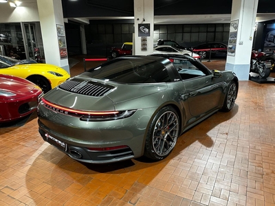 Porsche 911 911 (992)