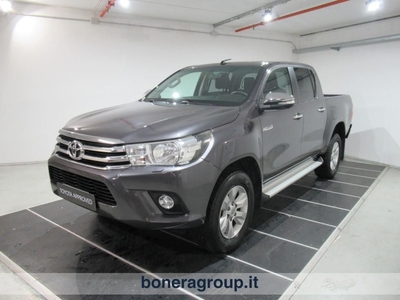 Toyota Hilux Double Cab 2.4 D-4D Lounge 2WD