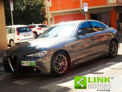 ALFA ROMEO Giulia (2016)