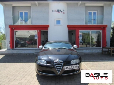 Alfa Romeo GT 1.9 JTDM 16V Distinctive Black Line usato