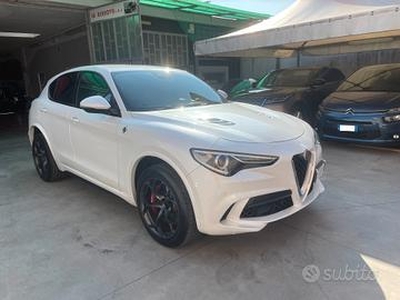 Alfa Romeo Stelvio 2.9 Bi-Turbo V6 510 CV AT8 Quad